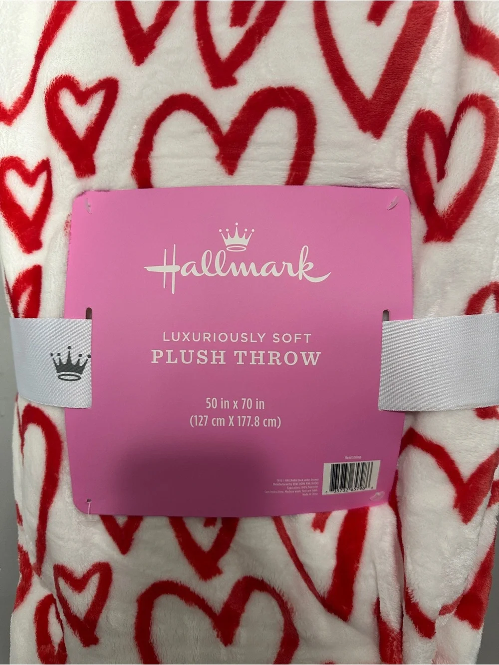 Hallmark White and Red Heart Pattern Plush Throw Heartstring